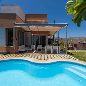 https://amazing-villa-with-heated-pool.in-canary-islands.com